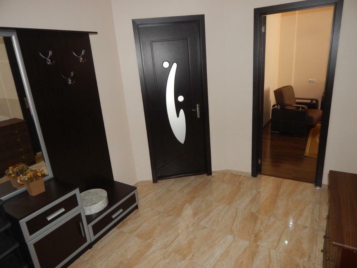 Apartment First Line From Sea Batoumi Extérieur photo